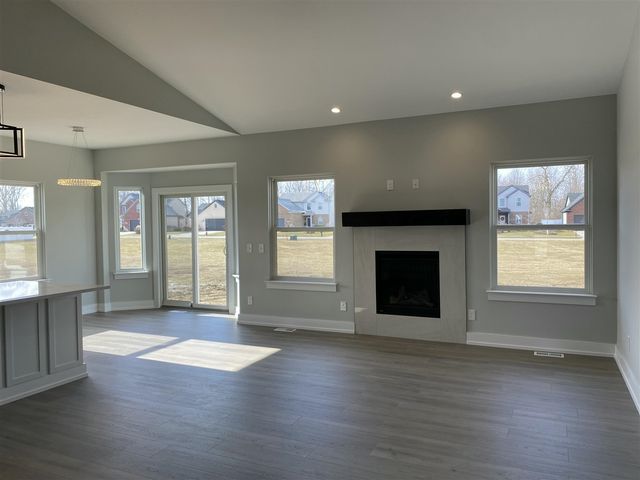 737 Britt Circle Drive 11, Dundee, MI 48131