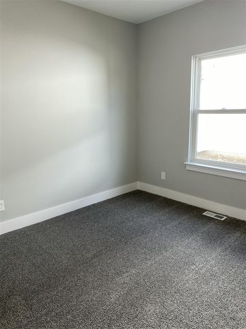 737 Britt Circle Drive 11, Dundee, MI 48131