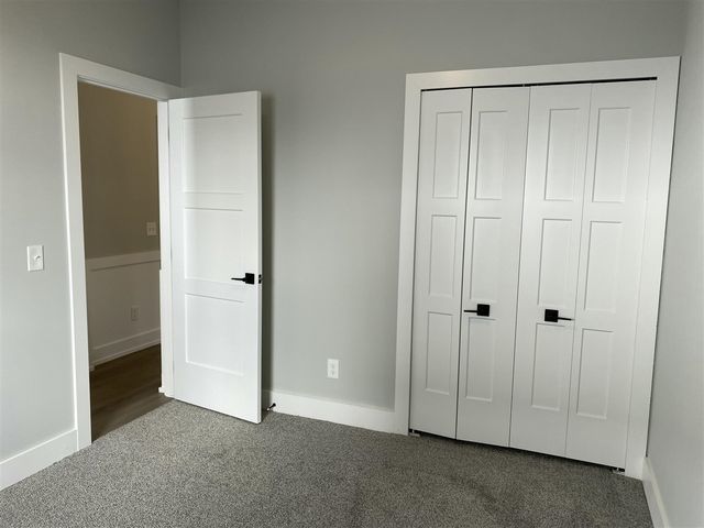 737 Britt Circle Drive 11, Dundee, MI 48131