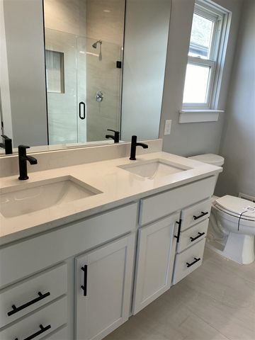737 Britt Circle Drive 11, Dundee, MI 48131