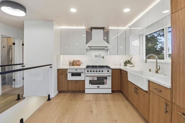 104 Winding Way, San Carlos, CA 94070