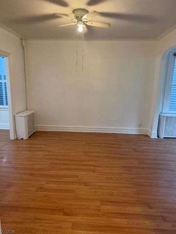 187 W 48Th St, Bayonne City, NJ 07002