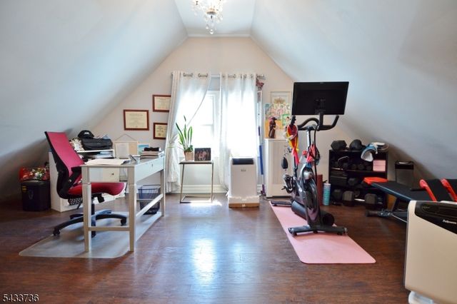 187 W 48Th St, Bayonne City, NJ 07002
