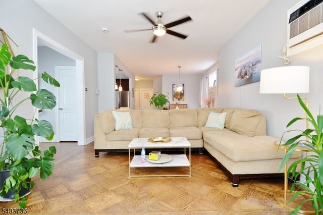 187 W 48Th St, Bayonne City, NJ 07002