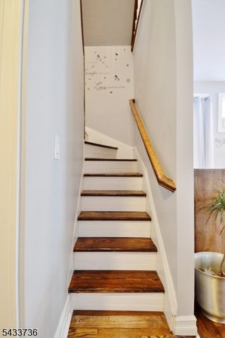 187 W 48Th St, Bayonne City, NJ 07002