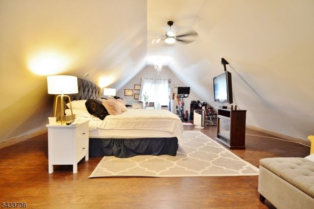 187 W 48Th St, Bayonne City, NJ 07002