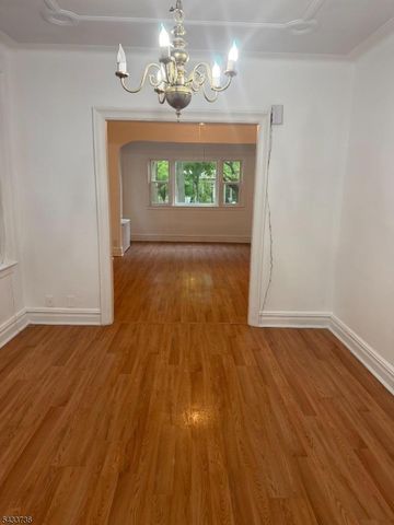 187 W 48Th St, Bayonne City, NJ 07002