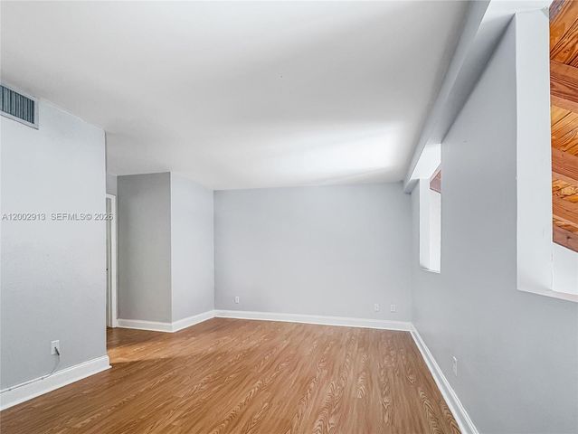 1180 Windward Dr, Pembroke Pines, FL 33026