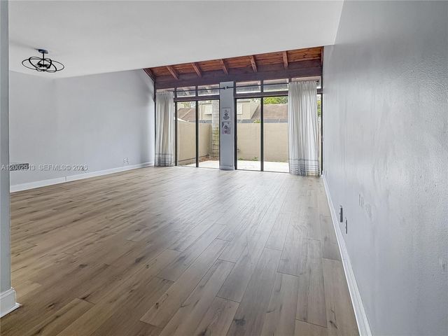 1180 Windward Dr, Pembroke Pines, FL 33026