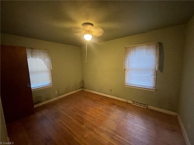 910 Arch Street, High Point, NC 27260