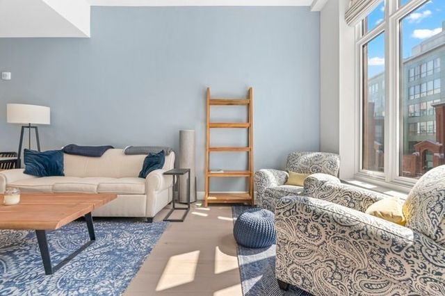 100 Lovejoy 12 Q, Boston, MA 02114