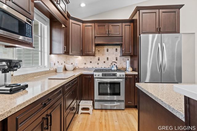 6920 Rex Drive Ne, Plainfield Twp, MI 49341