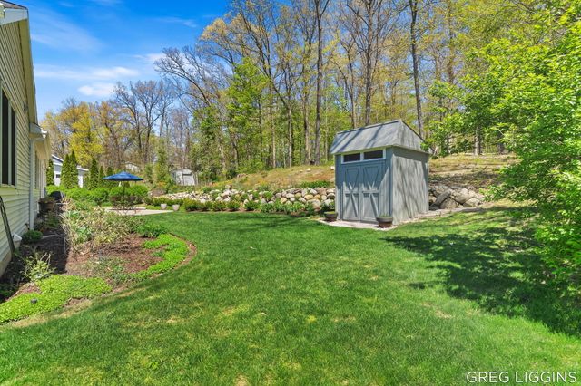 6920 Rex Drive Ne, Plainfield Twp, MI 49341