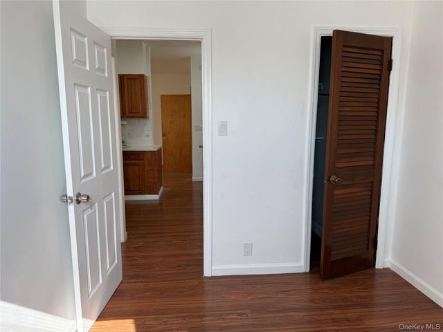 4612 25th Avenue, Astoria, NY 11103