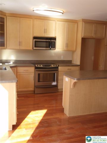 1796 Newport Avenue, Northampton Boro, PA 18067