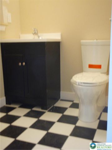 1796 Newport Avenue, Northampton Boro, PA 18067