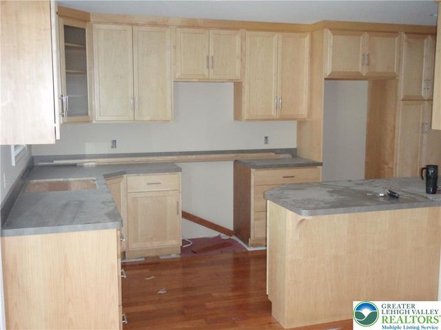 1796 Newport Avenue, Northampton Boro, PA 18067