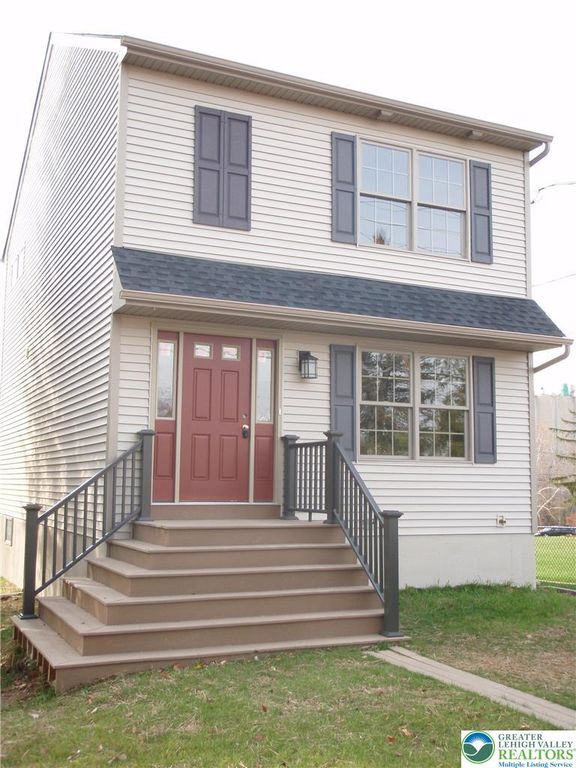 1796 Newport Avenue, Northampton Boro, PA 18067