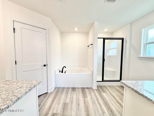 14884 Fritz Circle, Gulfport, MS 39503