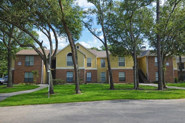 8613 MALLARD RESERVE DRIVE 202, Tampa, FL 33614