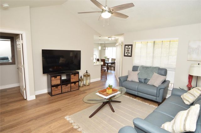 8613 MALLARD RESERVE DRIVE 202, Tampa, FL 33614