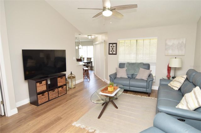 8613 MALLARD RESERVE DRIVE 202, Tampa, FL 33614