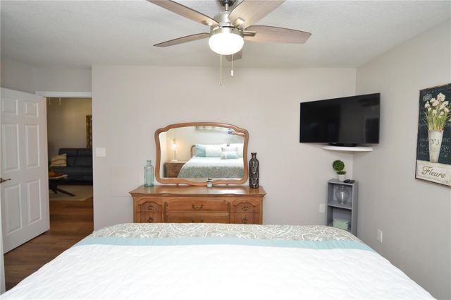 8613 MALLARD RESERVE DRIVE 202, Tampa, FL 33614