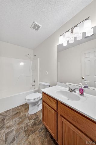 411 Harby Drive, Wentzville, MO 63385