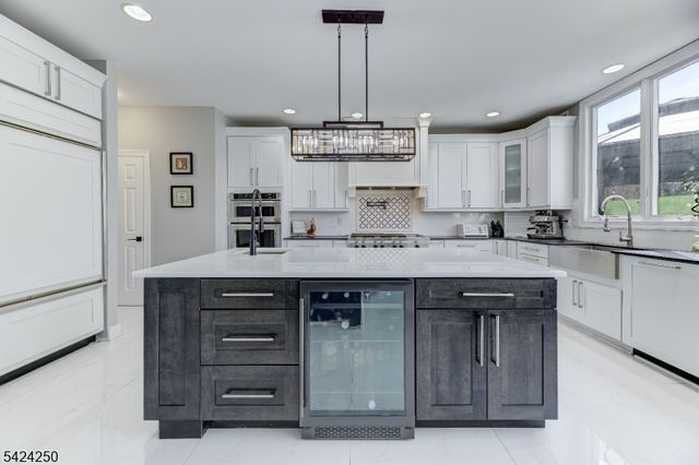 206 Van Zandt Rd, Montgomery Twp., NJ 08558