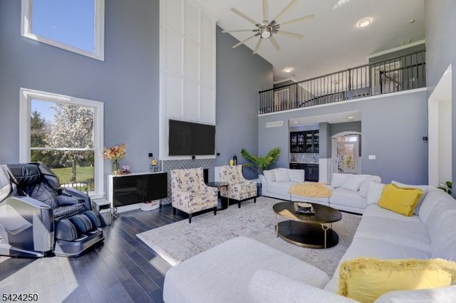 206 Van Zandt Rd, Montgomery Twp., NJ 08558