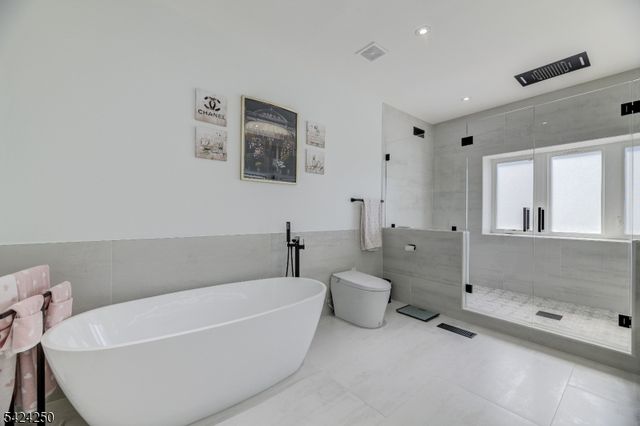 206 Van Zandt Rd, Montgomery Twp., NJ 08558