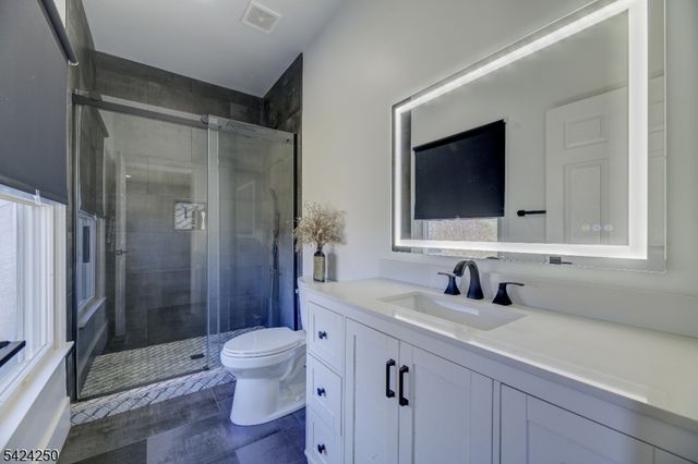 206 Van Zandt Rd, Montgomery Twp., NJ 08558