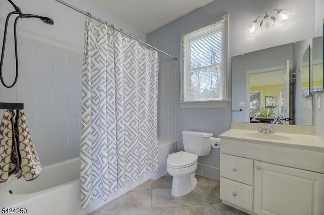 206 Van Zandt Rd, Montgomery Twp., NJ 08558