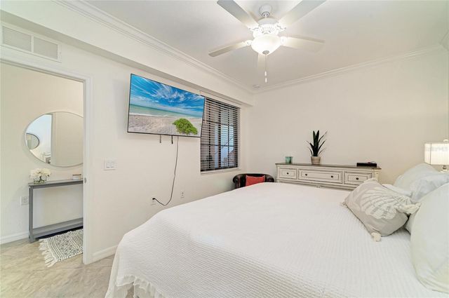 17520 GAWTHROP DRIVE 202, Lakewood Ranch, FL 34211