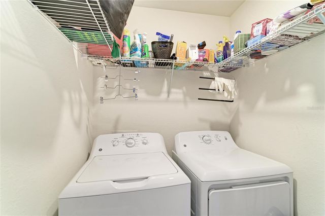 17520 GAWTHROP DRIVE 202, Lakewood Ranch, FL 34211