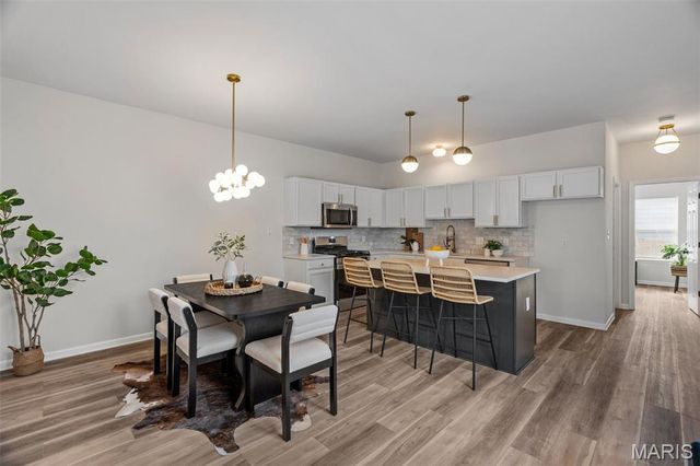 4400 Norfolk Avenue, St Louis, MO 63110