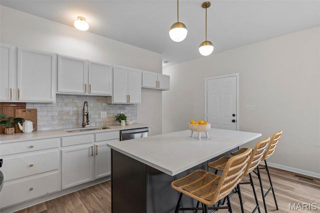 4400 Norfolk Avenue, St Louis, MO 63110