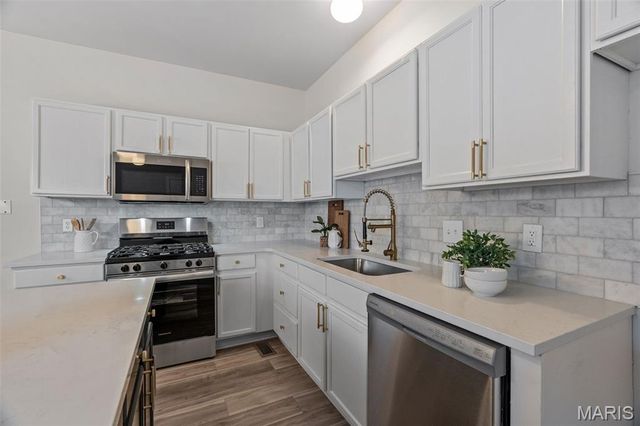 4400 Norfolk Avenue, St Louis, MO 63110