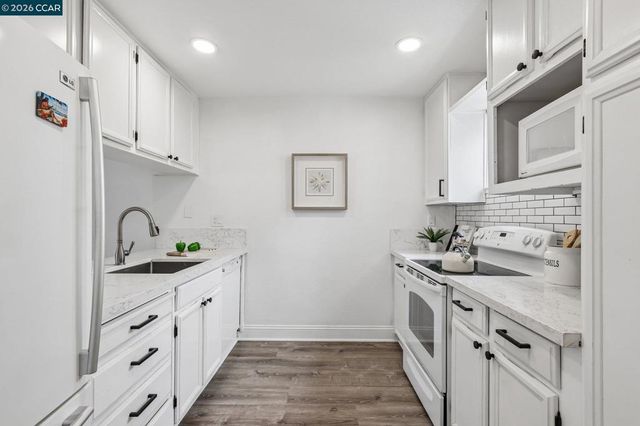 47 Mozden Ln, Pleasant Hill, CA 94523