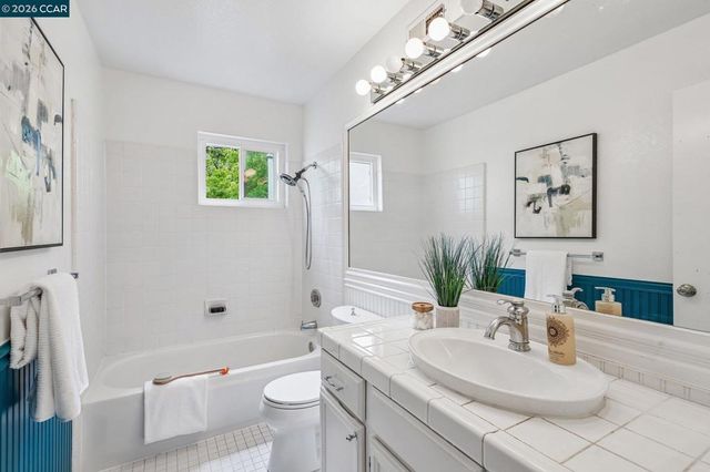 47 Mozden Ln, Pleasant Hill, CA 94523