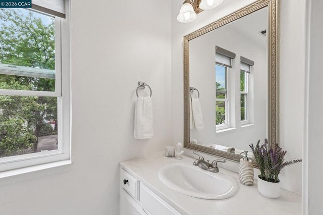 47 Mozden Ln, Pleasant Hill, CA 94523