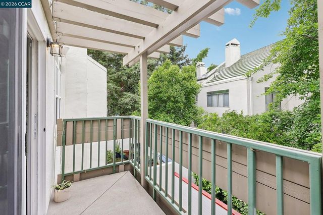 47 Mozden Ln, Pleasant Hill, CA 94523