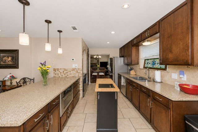 9129 Timber Oaks Drive, Fort Worth, TX 76179