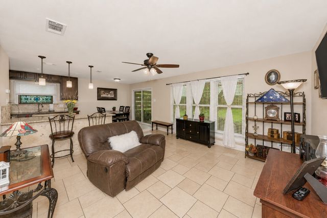 9129 Timber Oaks Drive, Fort Worth, TX 76179