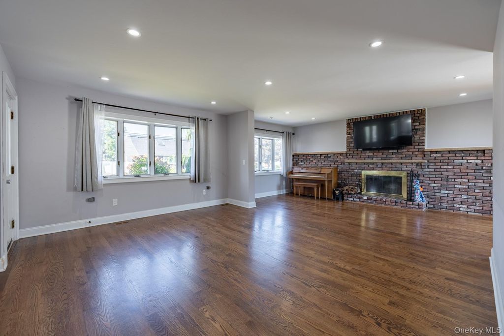 104 Justice Street, West Babylon, NY 11704 — photo 3