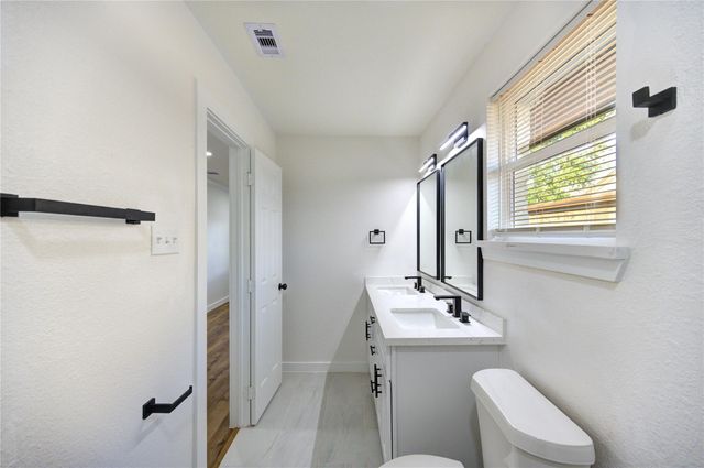 4830 Teton Street, Houston, TX 77033