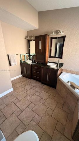 13154 NW 11th Street, Pembroke Pines, FL 33028