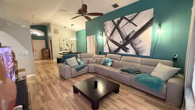 13154 NW 11th Street, Pembroke Pines, FL 33028