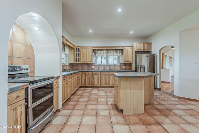 7496 S LINDA LOU Road, Eloy, AZ 85131