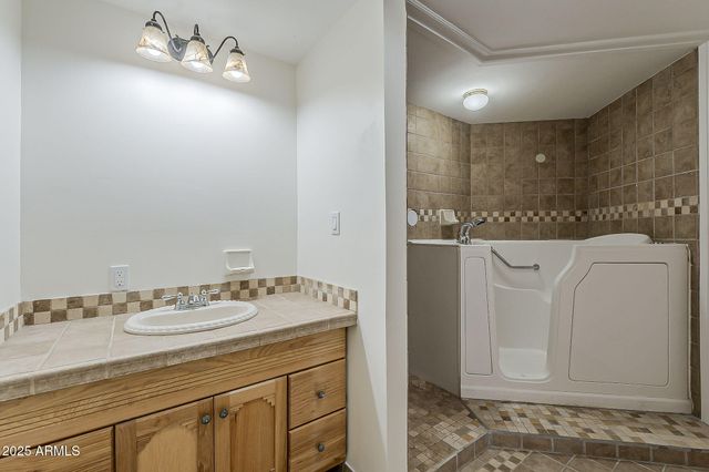 7496 S LINDA LOU Road, Eloy, AZ 85131